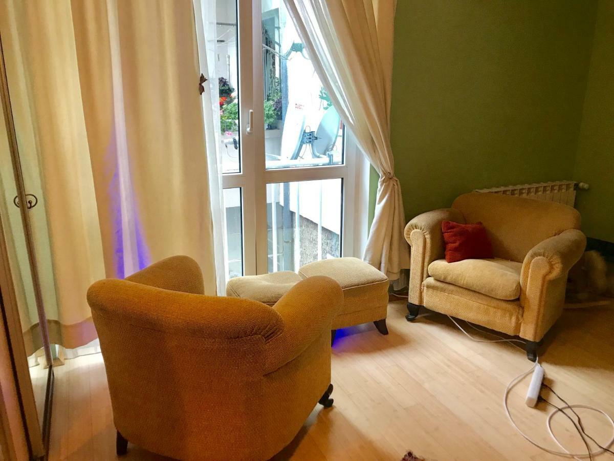 Han Krum 2 Bedroom Central Flat Sofia Luaran gambar